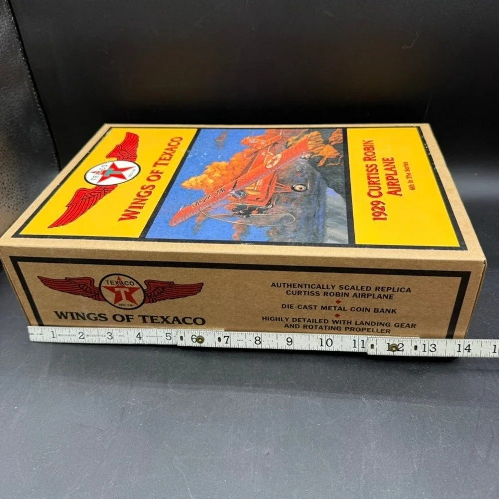 Vintage Wings of Texaco 1929 Curtiss Robin Airplane Bank‎ Diecast Red OS Vintage